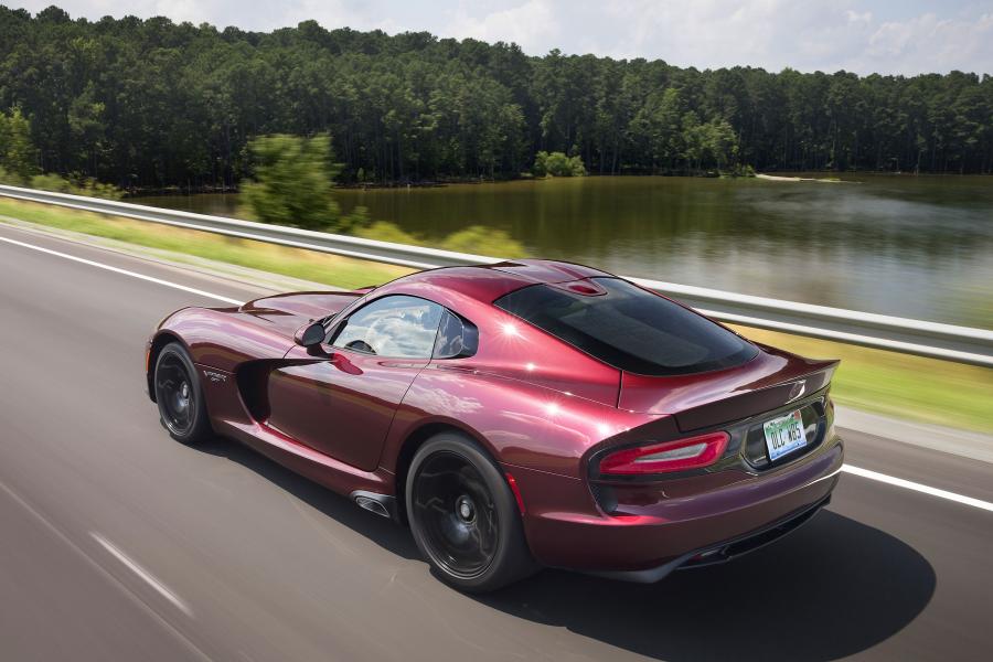  Dodge Viper GTC 2015 года  (фото 5 из 14)